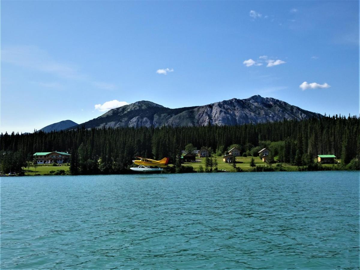 Southern Lakes Resort Tagish Exterior photo