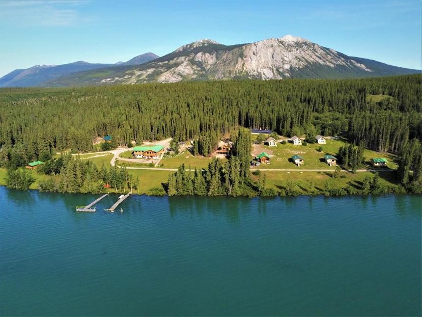 Southern Lakes Resort Tagish Exterior photo