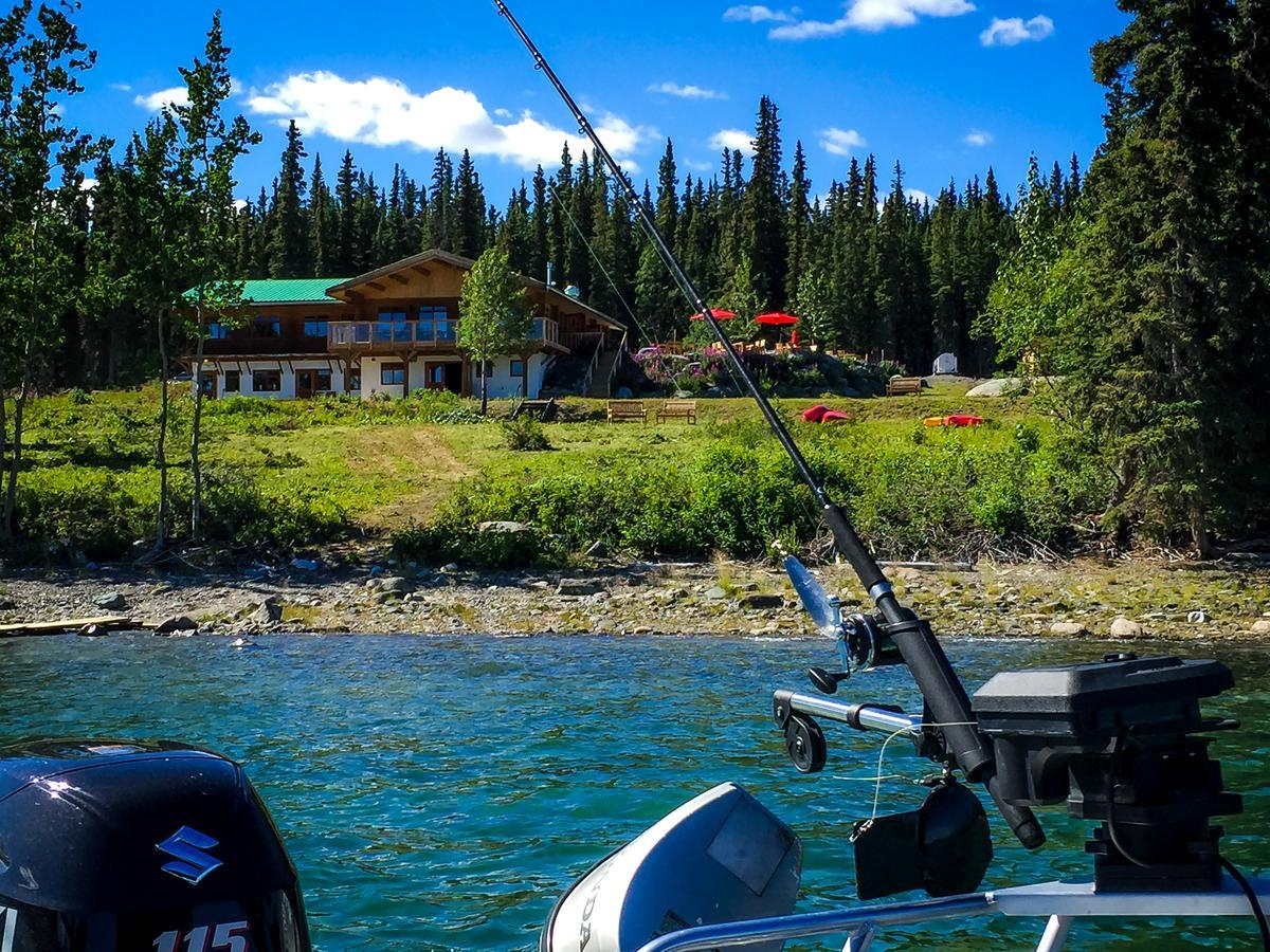 Southern Lakes Resort Tagish Exterior photo